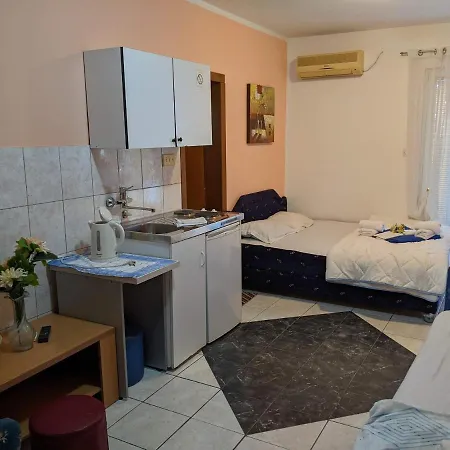 Apartmani Dubravka Rafailovici Exterior photo